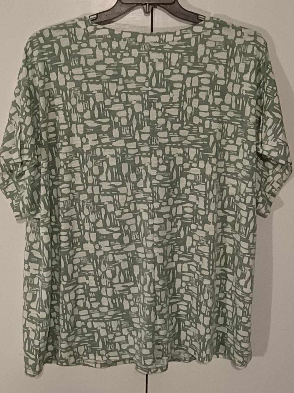 Per Seption Women Green White Abstract Print Top 3X Plus Size Short Sleeve V Nec - Picture 3 of 7